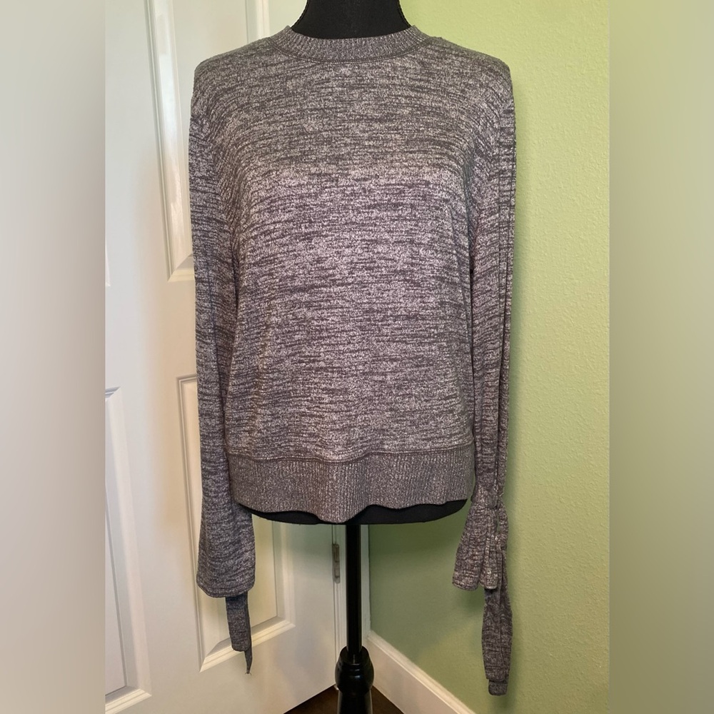 Abercrombie and Fitch Gray Sweater with Tie Sleeves Small